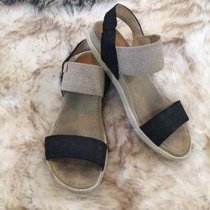 Ecco Sparkly Black Strap Slip On Sandals